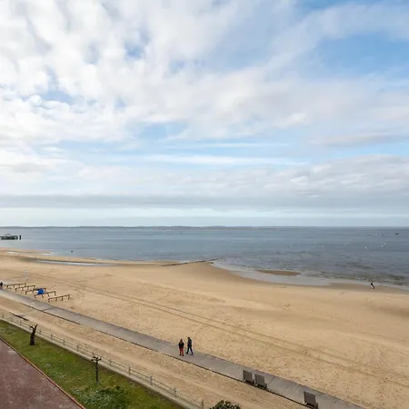 Apartment Avec Balcon, Parking Prive, Acces Direct Plage, Proche Centre - Fr-1-319-44 *